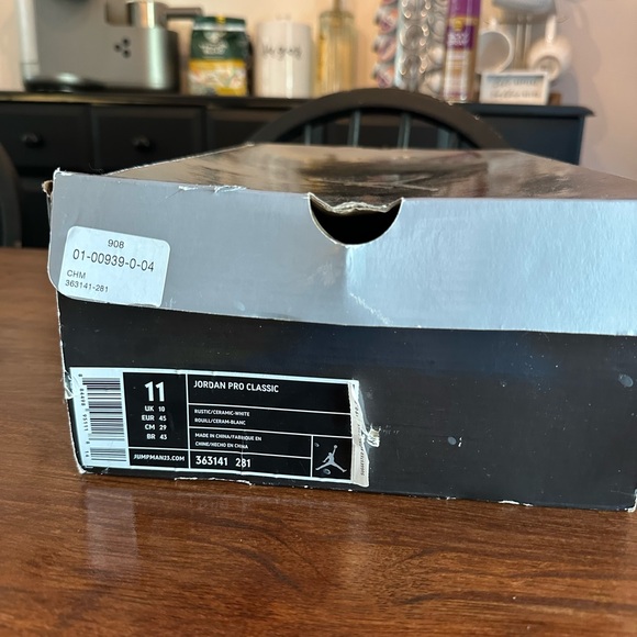 Jordan Men's Sneakers in Brown and Orange - Picture 7 of 9